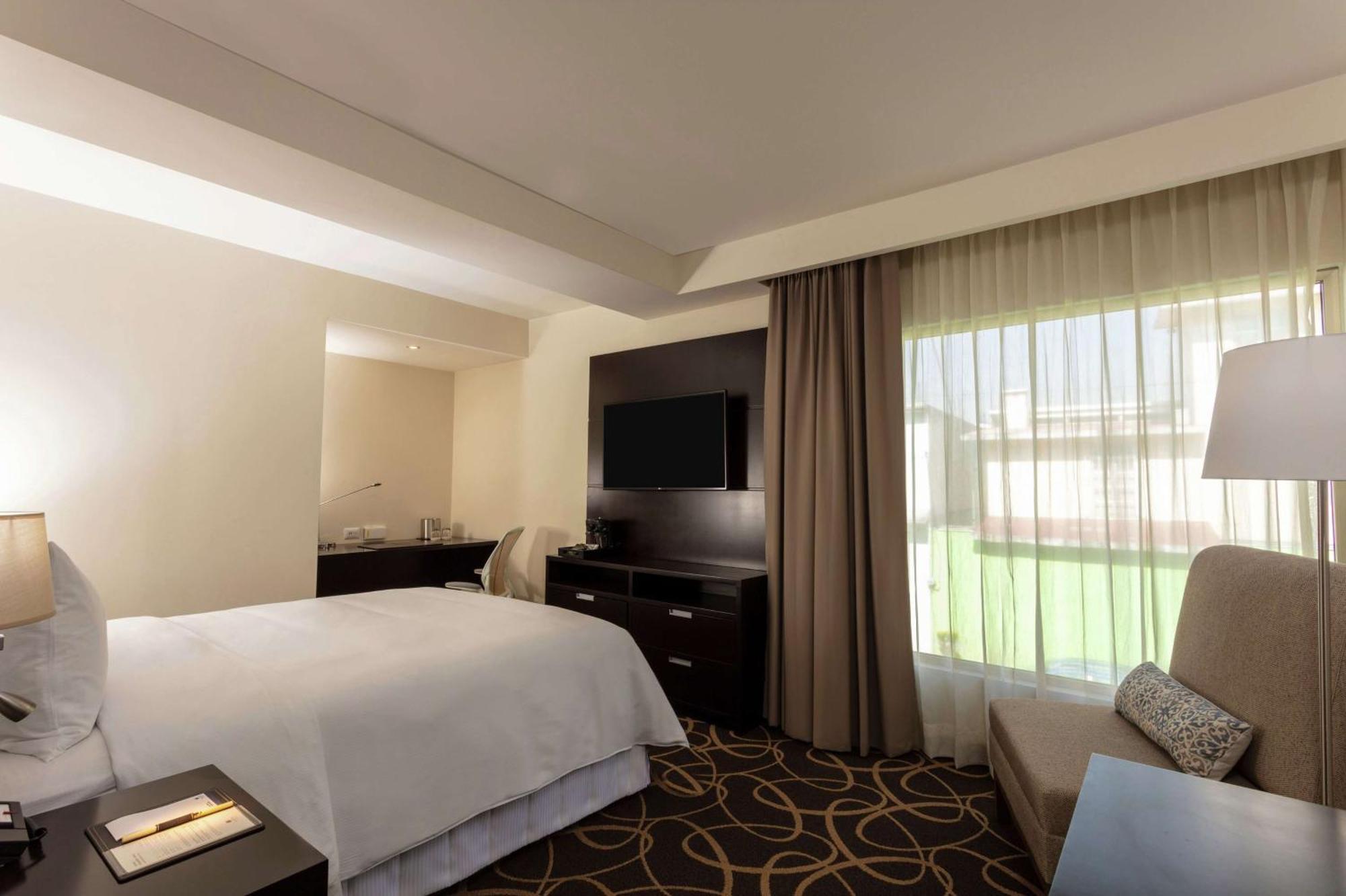 Doubletree By Hilton Toluca Ξενοδοχείο Εξωτερικό φωτογραφία